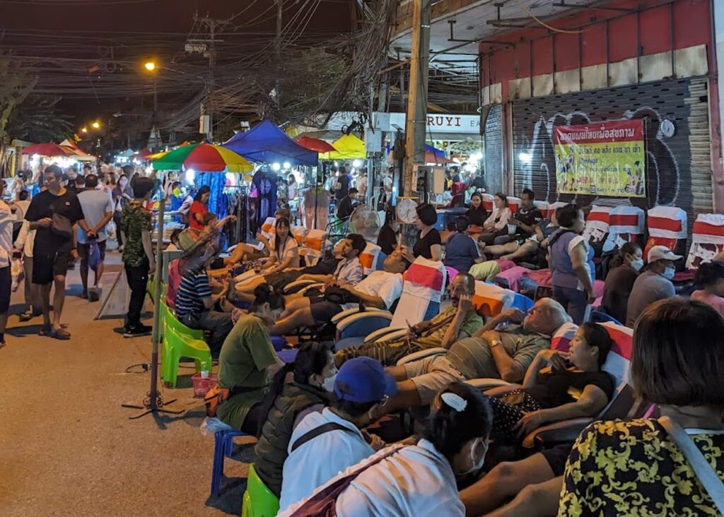 Massage at Thai Market