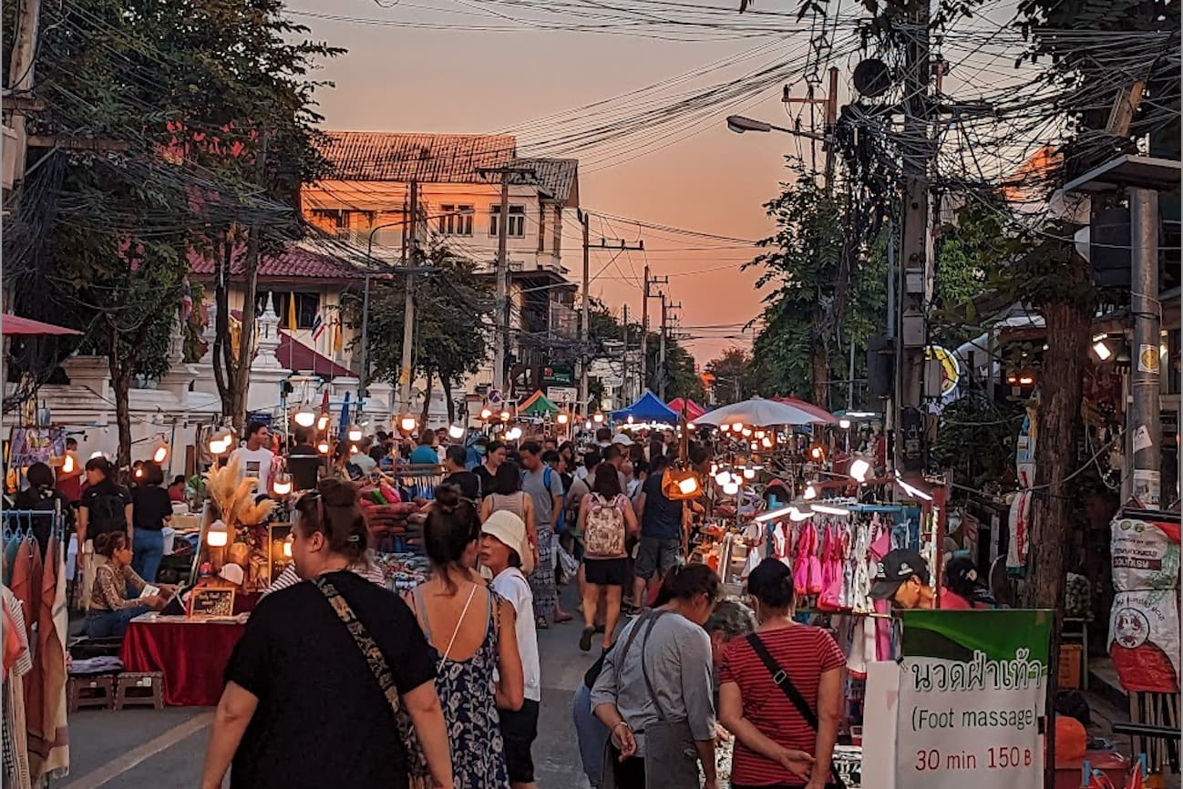 Top 7 Things to Try at Thai Night Markets